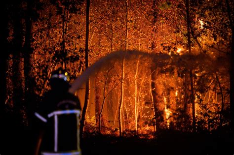 Gironde : L’incendie qui menace les sites industriels de la sécurité nationale