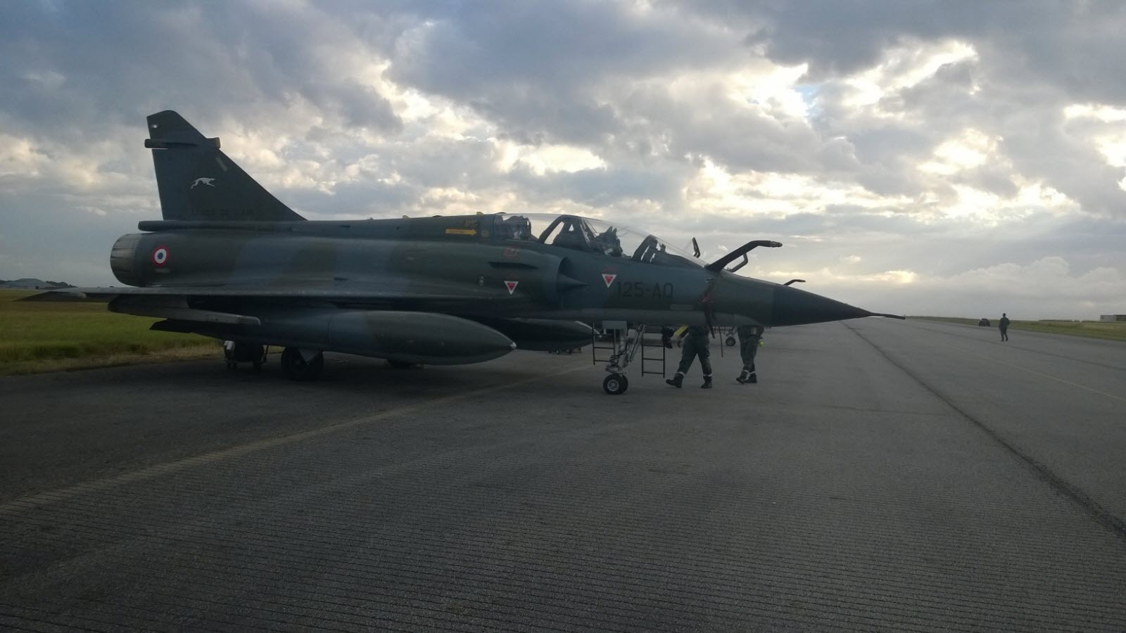 L&rsquo;effondrement d&rsquo;un Mirage 2000D près de Nancy : un militaire retrouvé, l&rsquo;autre disparu