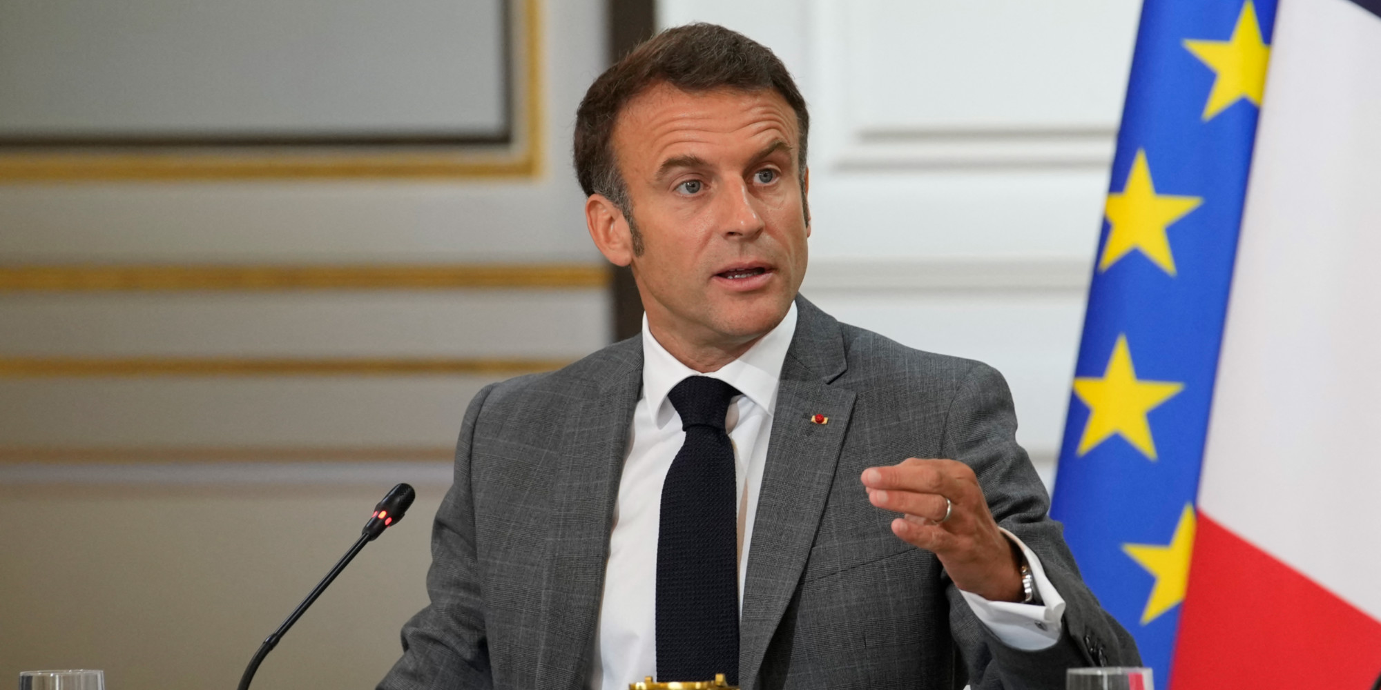 La France brûle sous l’ignorance de Macron
